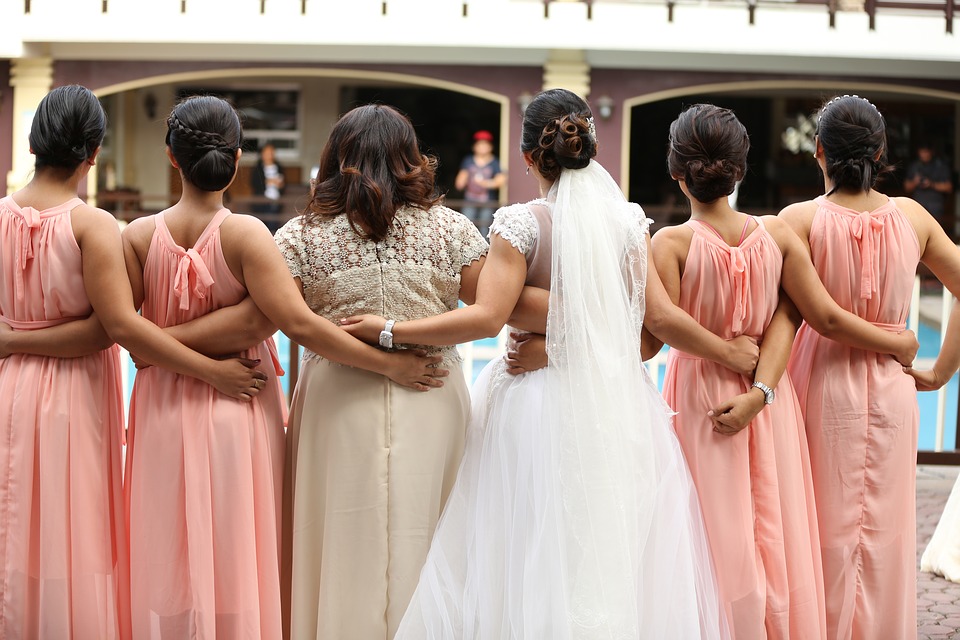 bride-2679319_960_720